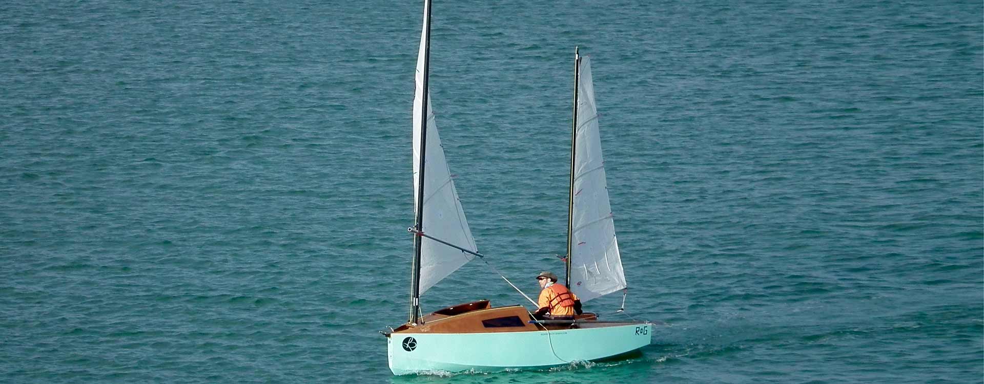 keelboat,Sacramento like a dinghy, enjoy the safety and stability of a keelboat